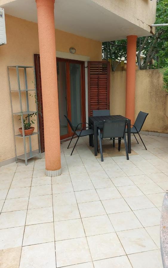 Apartments Graciela Pula Exterior foto